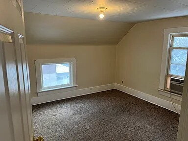 Building Photo - Freshly painted 3/1 in Kenmore...with a detached garage.