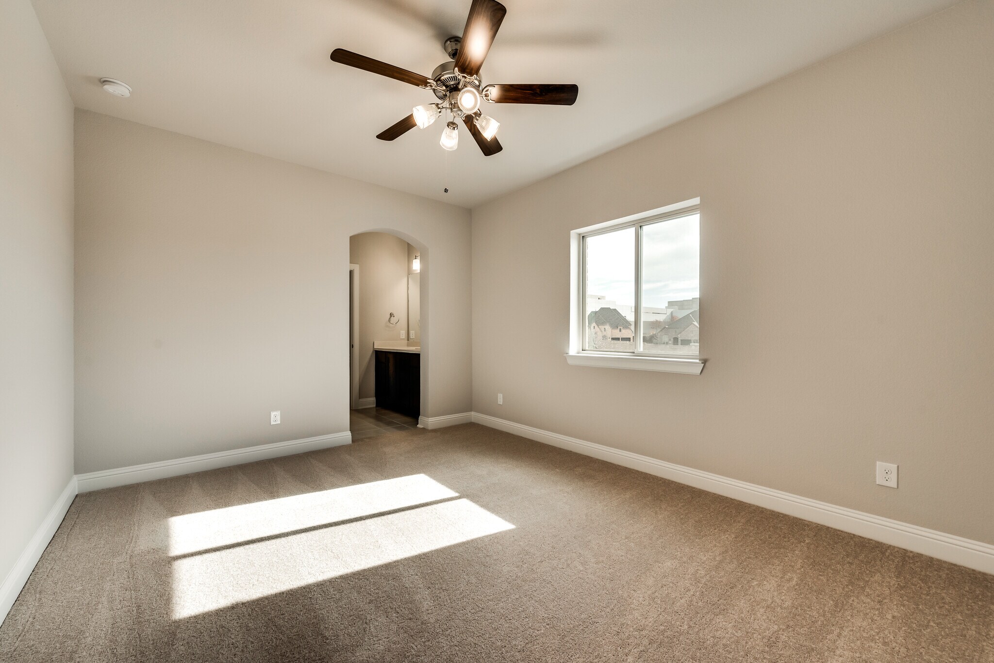 Building Photo - 6716 E Prospect Way