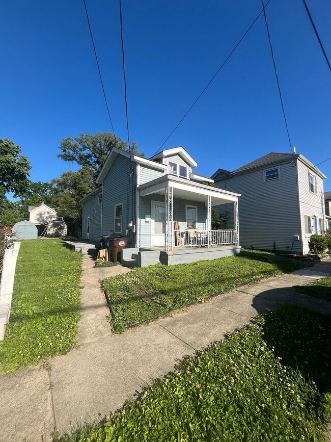 Building Photo - 617 Van Roberts Pl