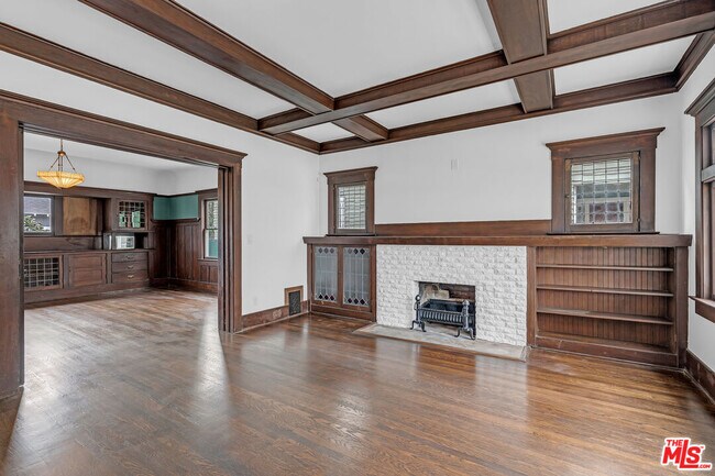 Building Photo - 1804 Roosevelt Ave
