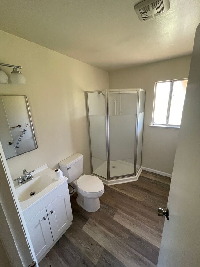 Building Photo - Oroville 4 bed 2 bath 3300sqft country hom...