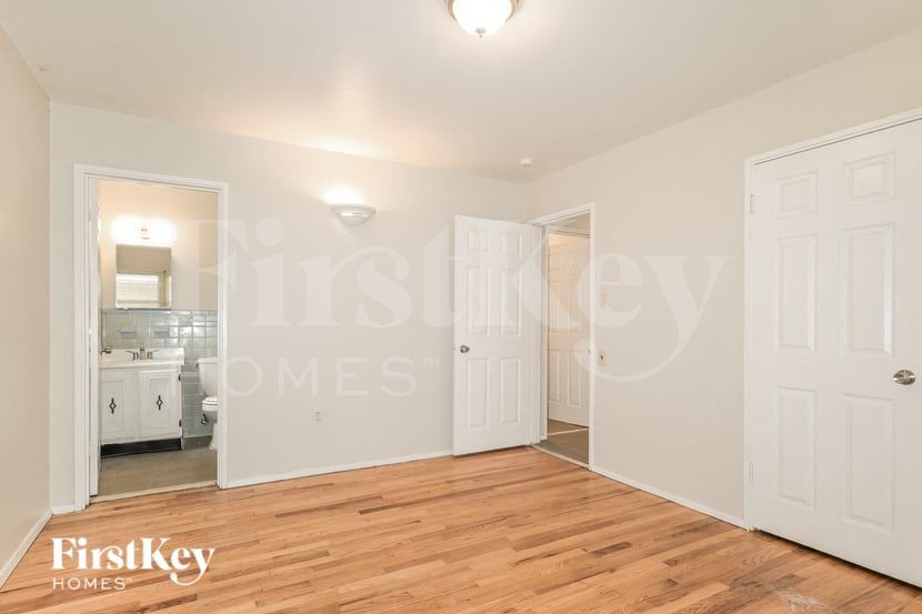Building Photo - 7 Santa Anita Ct