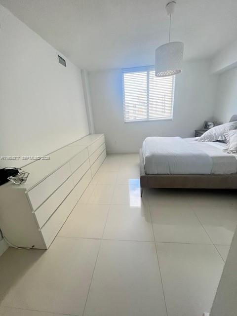 Building Photo - 18800 NE 29th Ave