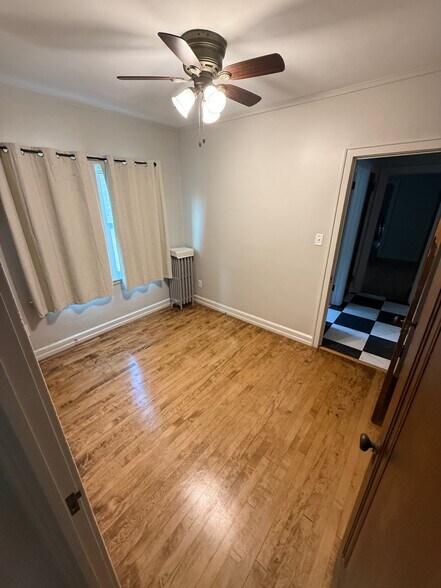 Building Photo - 517 N 66th St