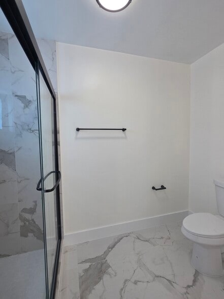 Building Photo - 443 NW 23rd Pl