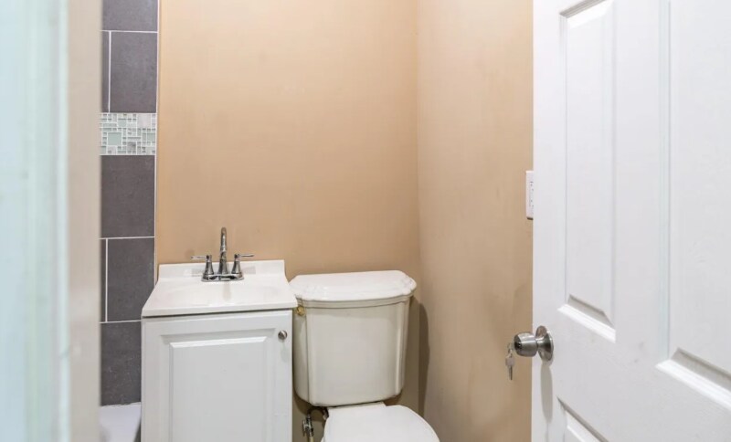 Building Photo - 1414 E Oliver St