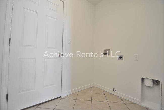 Building Photo - 1248 N 550 W