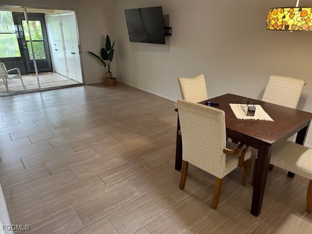 Building Photo - 9401 Lennex Ln