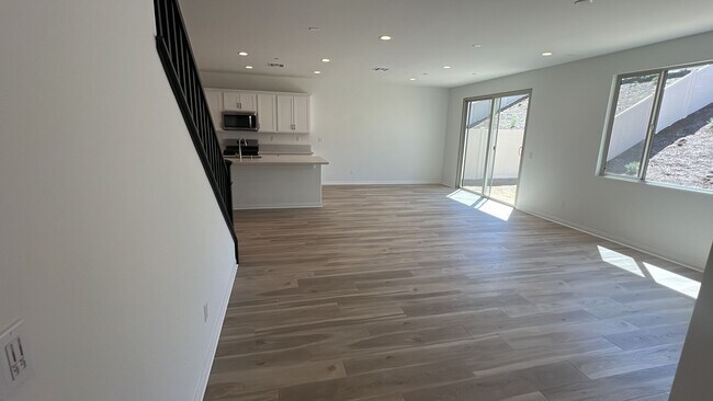 Building Photo - 21469 Thomas Ct
