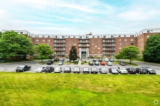 Building Photo - 101 Lafayette Rd