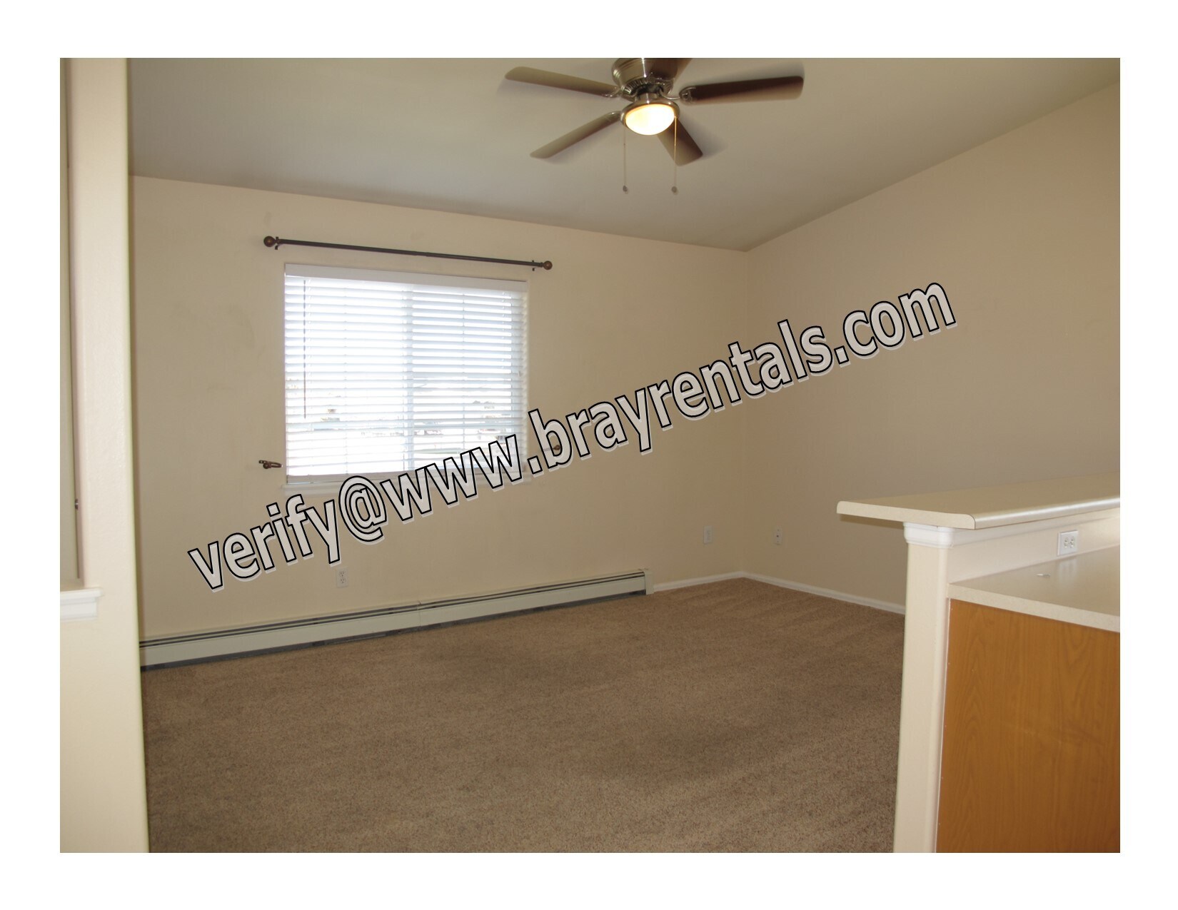 Building Photo - 1143 E Carolina Ave