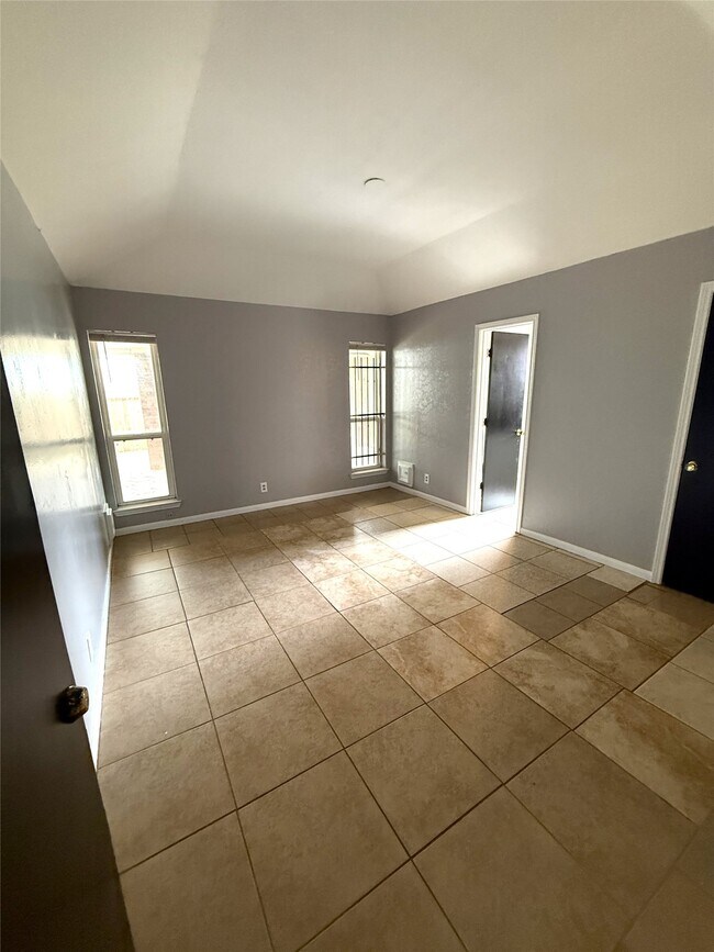 Building Photo - 11611 Stone Bridge Dr