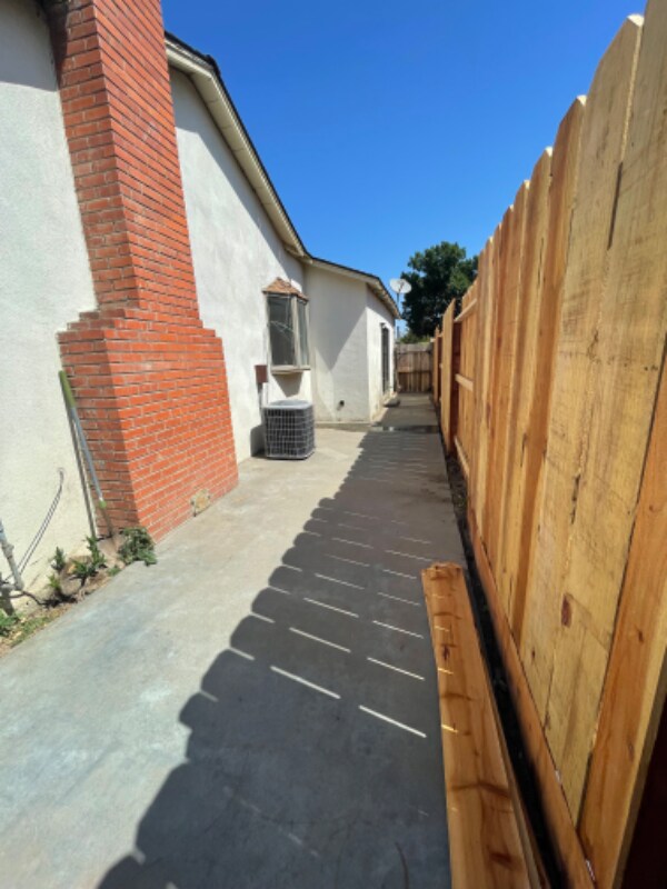 Building Photo - 416 Bruce Ave