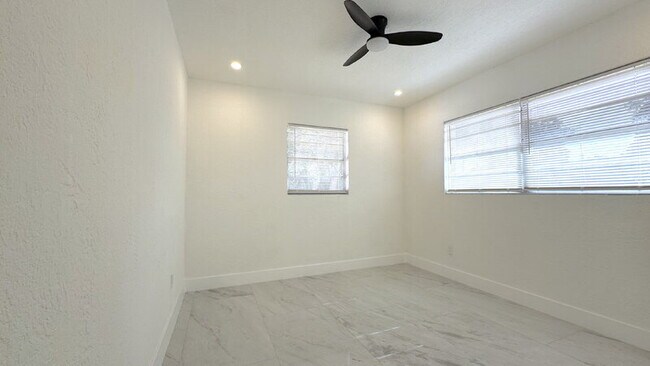 Building Photo - 507 Colfax Dr