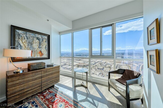 Building Photo - 4525 Dean Martin Dr