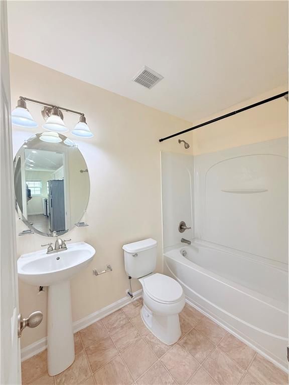 Building Photo - 893 Hawthorn Ln