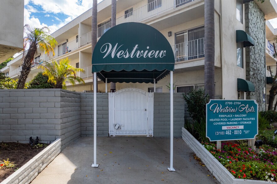 Entrance - 2700, 2704 Aviation Blvd.