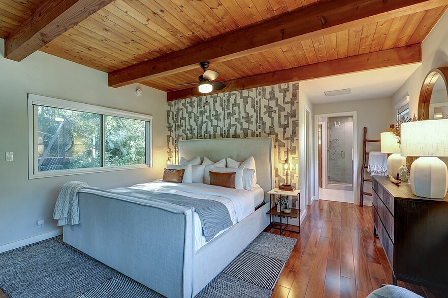 Building Photo - 8326 Ridpath Dr