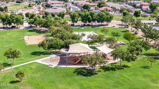 Building Photo - 423 E Mead Dr