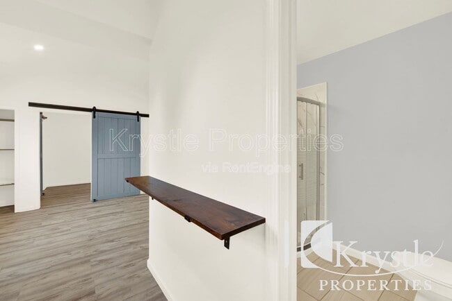 Building Photo - 215 Central Ave