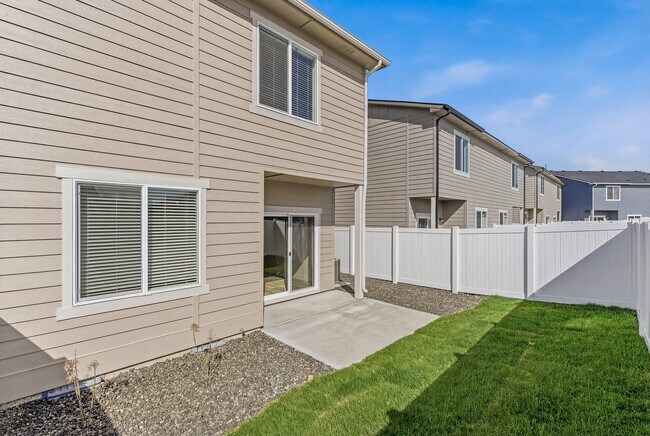 Building Photo - 4711 Highgarden Wy