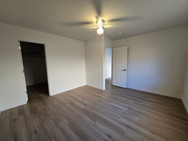 Building Photo - 340FOD