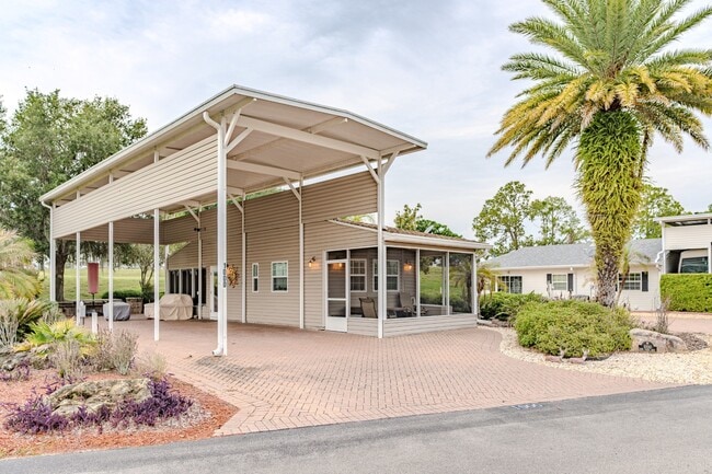 Building Photo - 1000 Deer Creek Blvd