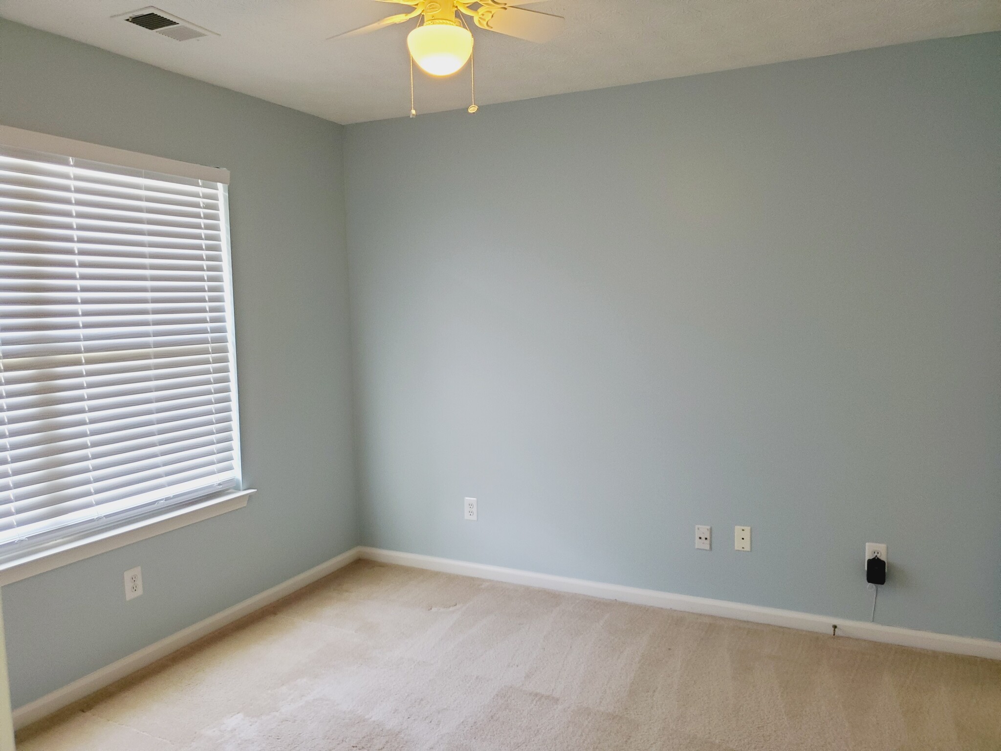 Building Photo - 1621 Sparrow Wood Ln SW