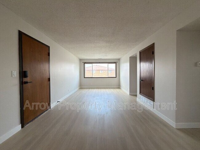 Building Photo - 539 N 24th St