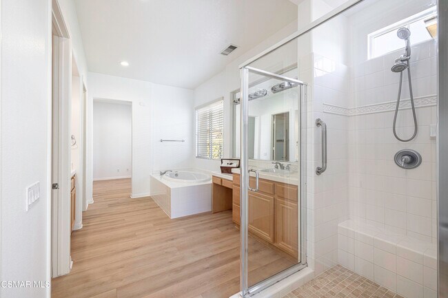 Building Photo - 3178 Sunset Hills Blvd