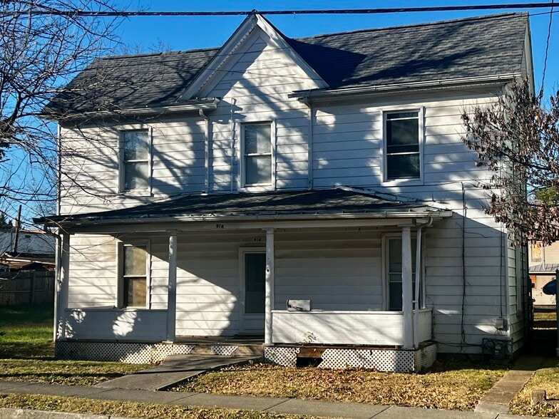 Primary Photo - 914 Bullitt Ave SE