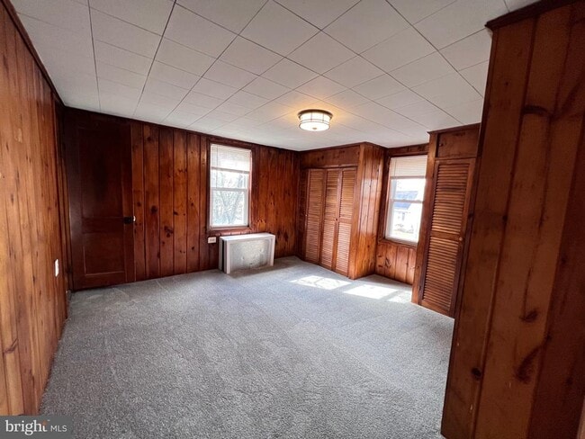 Building Photo - 629 White Horse Ave