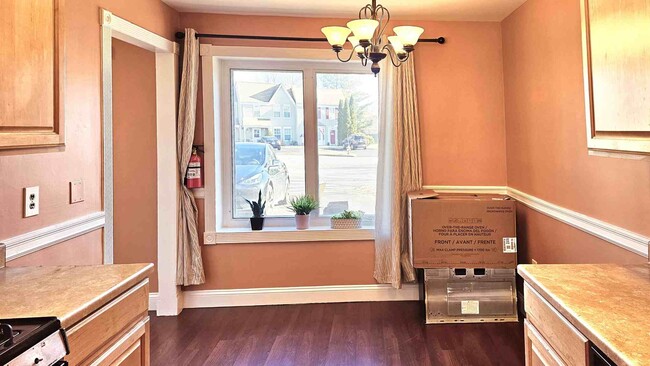 Building Photo - 37 Anderson Ct