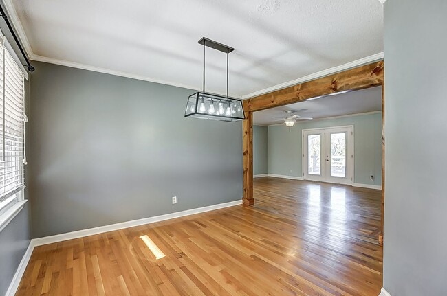 Building Photo - Beautifully Updated 4-Bed, 2.5-Bath Ranch Home in Belmont