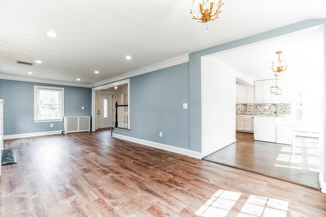 Building Photo - 4003 N Glebe Rd