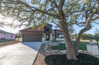 Building Photo - 1306 Whitetail Rd