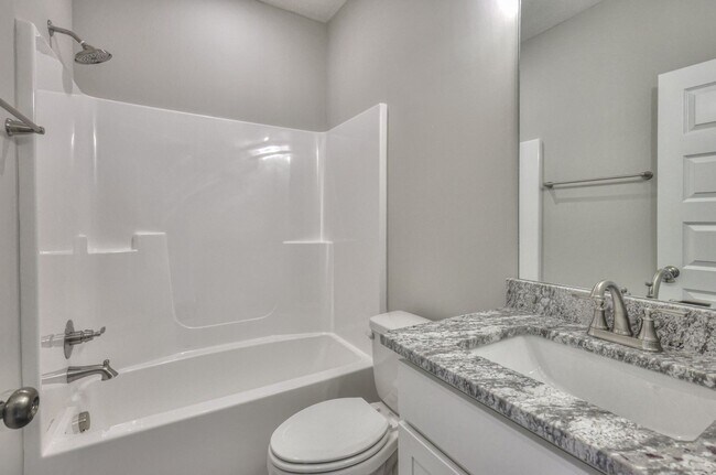 Building Photo - Modern Townhome in Manchester TN