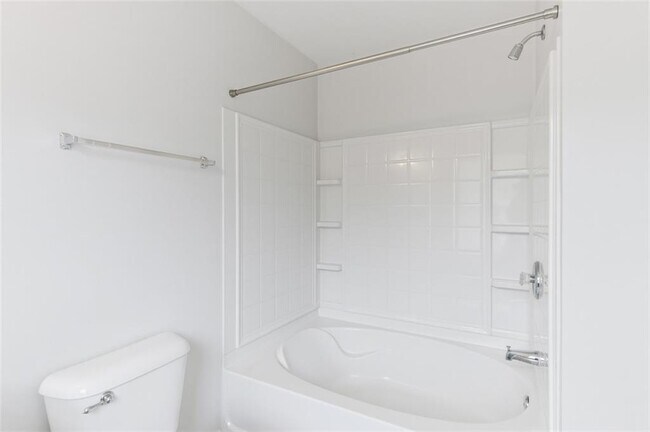 Building Photo - 6710 Stoneleigh Way