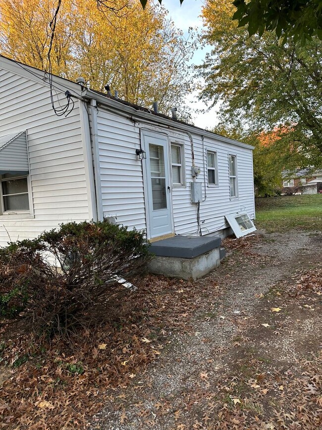 Building Photo - Two bedroom house available immediately!!!...