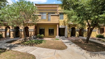 Building Photo - 1702 E Bell Rd