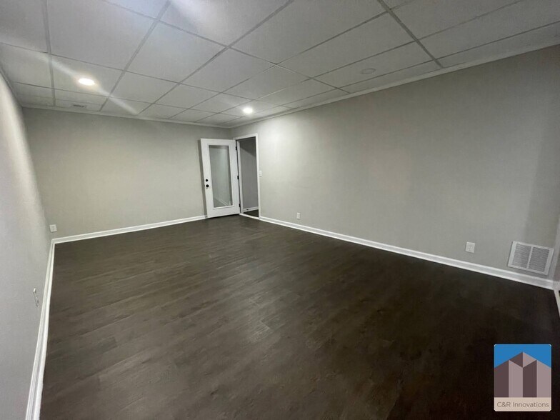 Building Photo - 758 Brownlee Ln