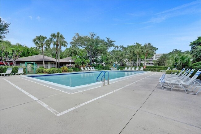 Building Photo - 805 Cypress Blvd