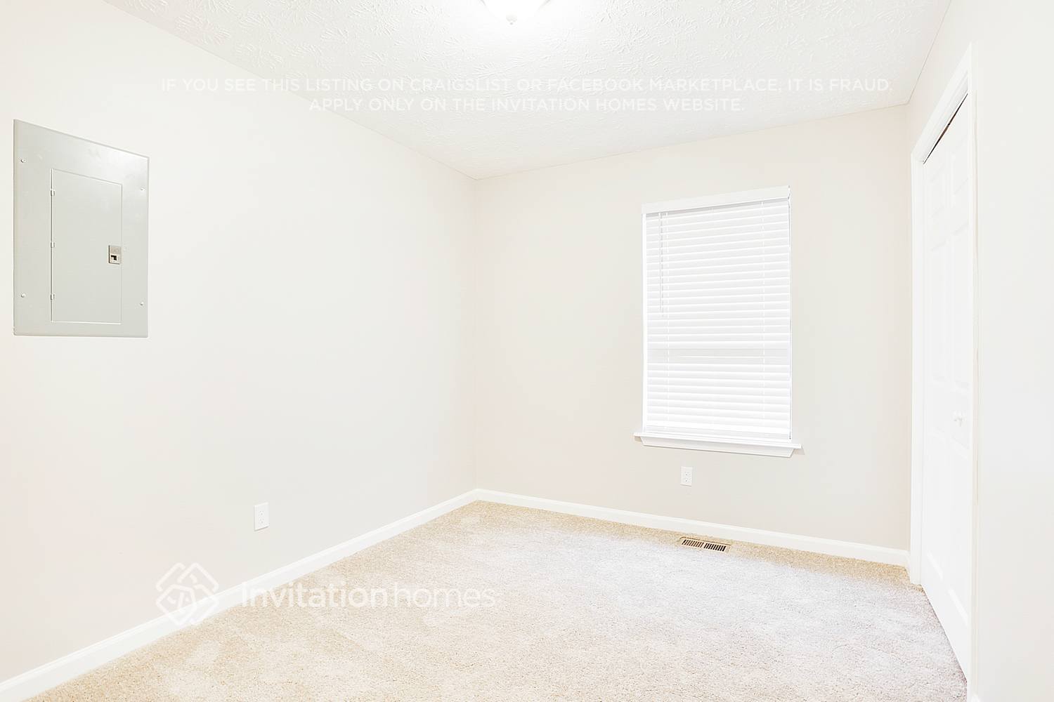 Building Photo - 3890 Daylily Way