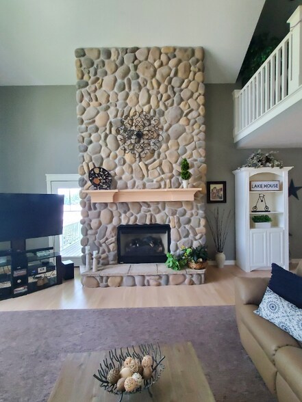 Building Photo - 7241 Davies Dr NE