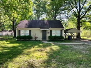 Building Photo - 3 BD 1 BA home in Millington! Minutes from Navy Base