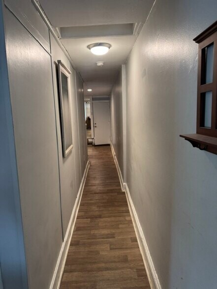 Rear Hall - 206 S Walnut St