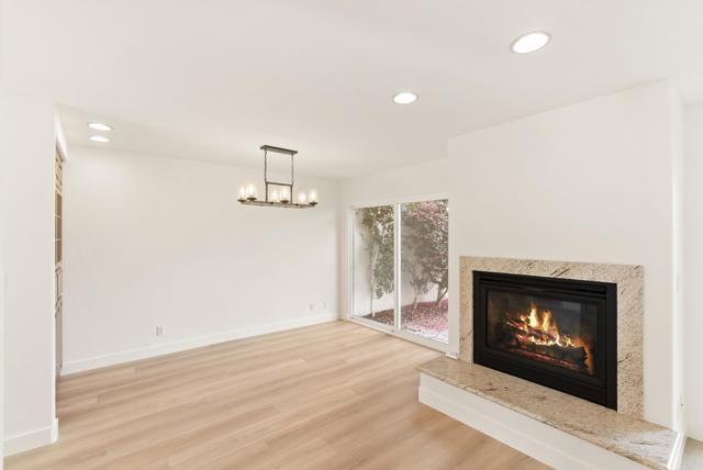 Building Photo - 219 Via Osuna