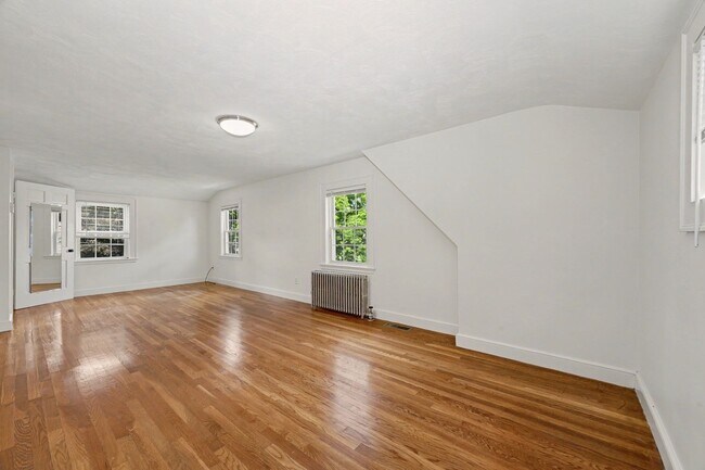 Building Photo - 95 Gleason Rd