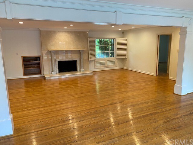 Building Photo - 4629 Forman Ave