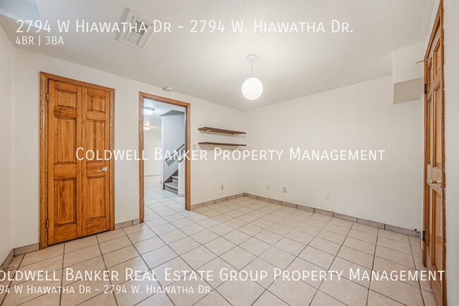 Building Photo - 2794 W Hiawatha Dr